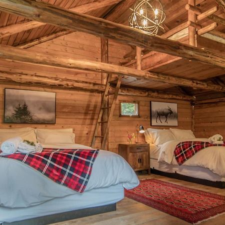 Chute Lake Lodge Нарамата Екстер'єр фото