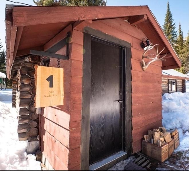 Chute Lake Lodge Нарамата Екстер'єр фото