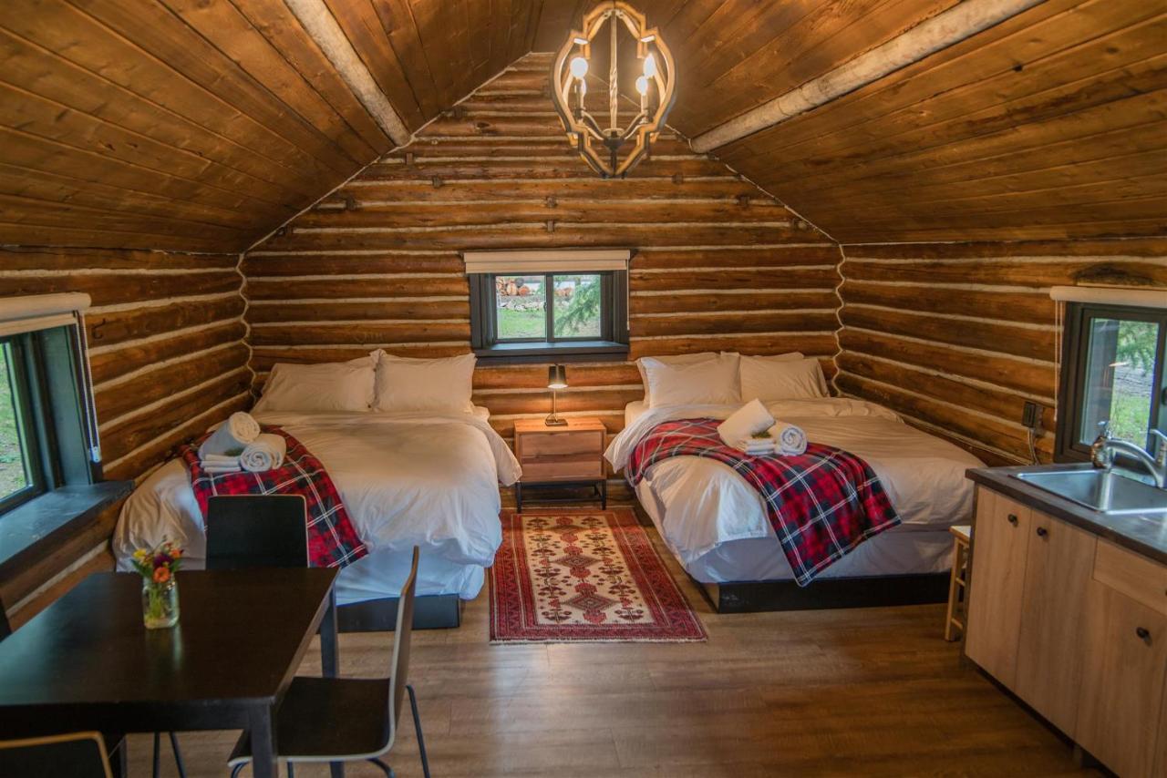 Chute Lake Lodge Нарамата Екстер'єр фото